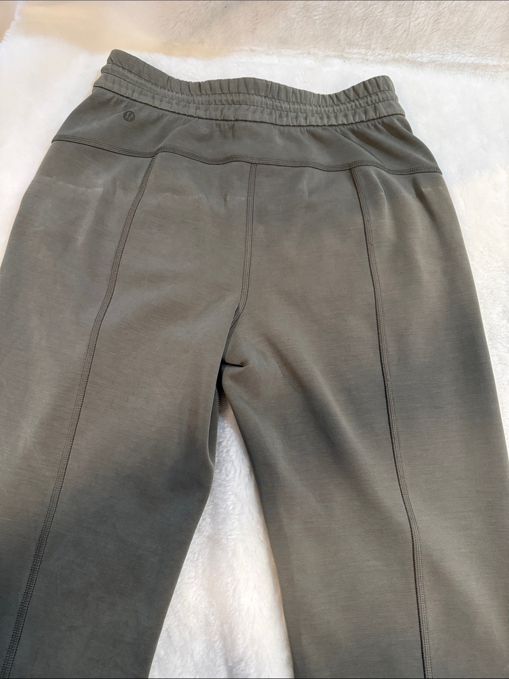Lululemon Softstreme High Rise Wide Leg Pants Grey Sage Size 6 Modal Blend - Picture 5 of 9
